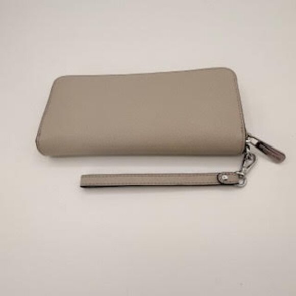 Michael Kors Jet Set Travel Zip Around Wristlet Wallet Beige Leather - Picture 4 of 6